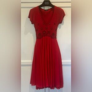 VINTAGE Haute Couture Hand Beaded Dress from CREEDS - Size 8